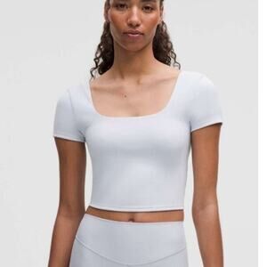 Lululemon Wunder Under SmoothCover Square-Neck T-Shirt Size 10 Starch Blue